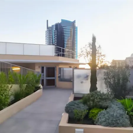 Sun Paradise -Stylish Flat-Rooftop Pool Access-Monaco View Apartment